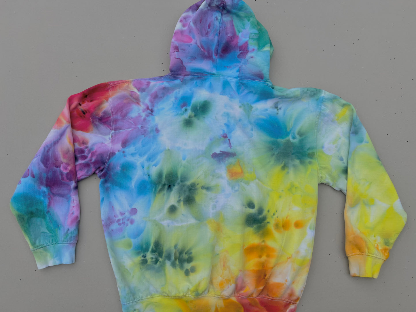 XL Rainbow flow hoodie