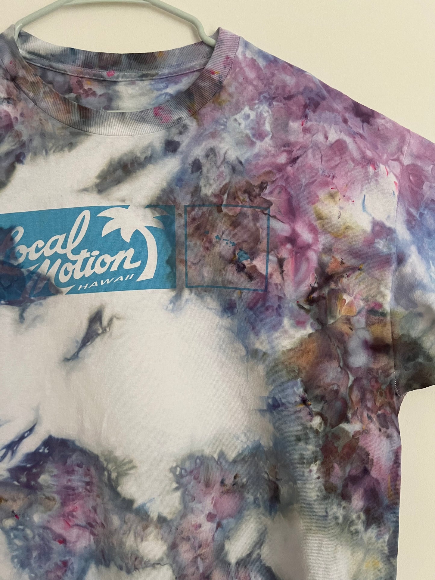 XL Ice Dyed Tee (Pre-Loved)