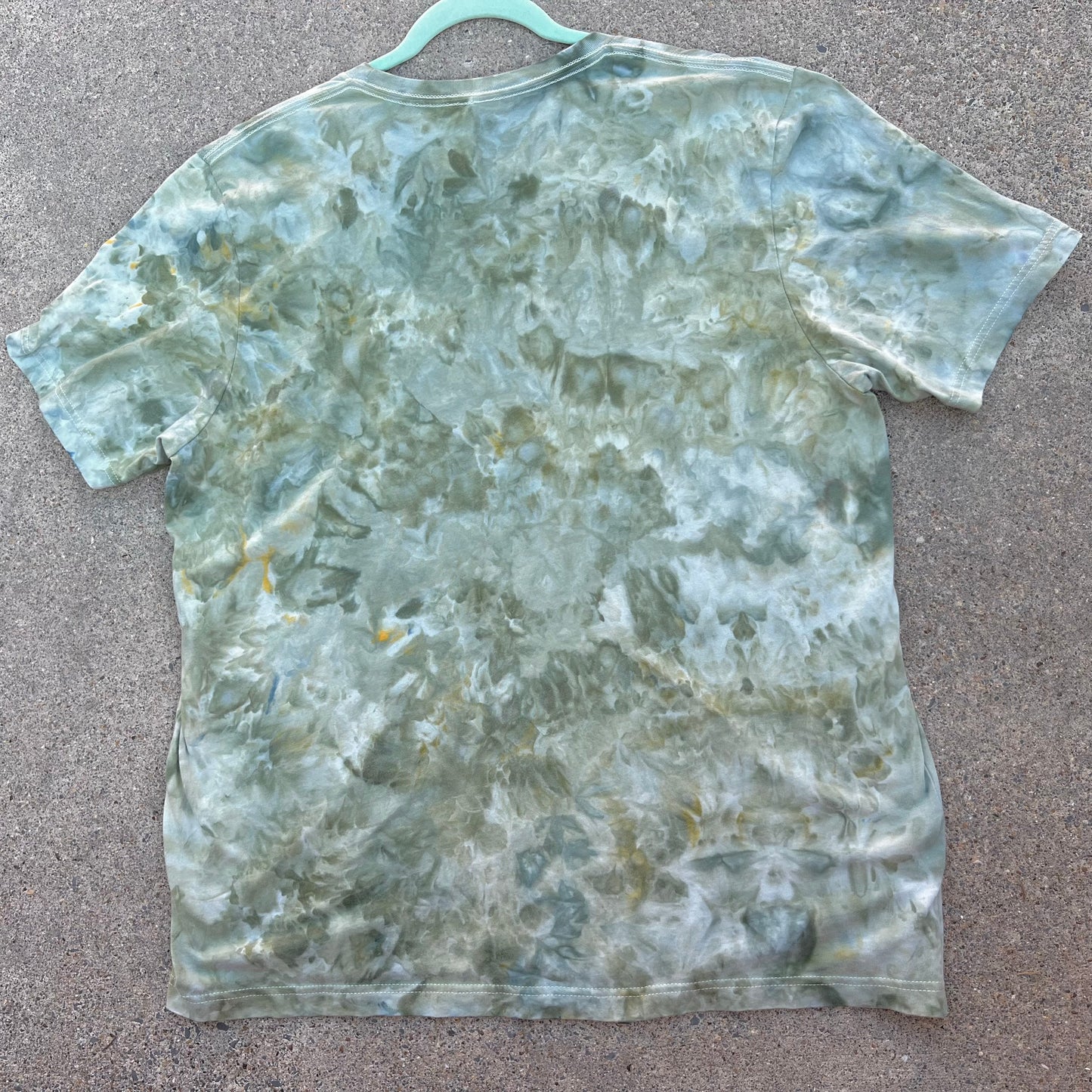2X - Mossy Moment Ice Dyed T-Shirt