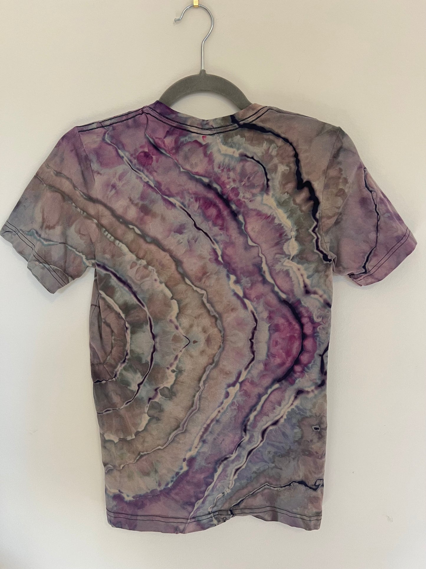 XS-Amethyst Adventure Ice Dyed T-shirt