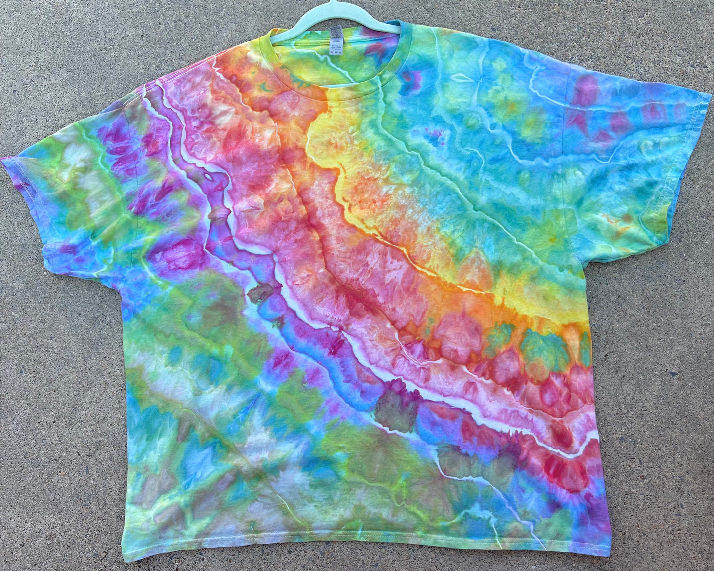 3X - Starburst Rainbow Rainbow Ice Dyed T-Shirt