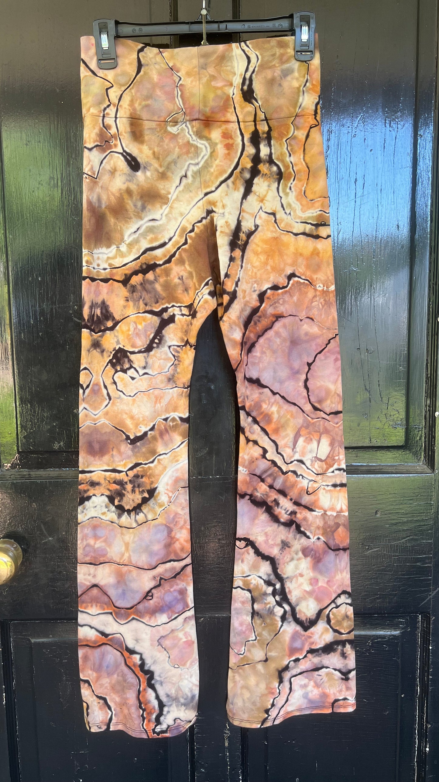 Medium - Clay Agate Yoga Pants